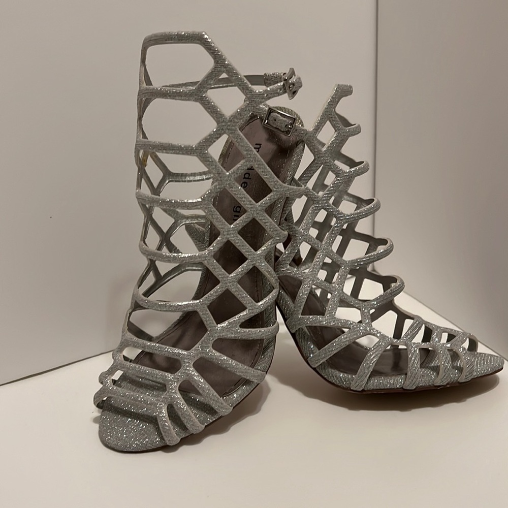 Madden Girl Directt Silver shoe